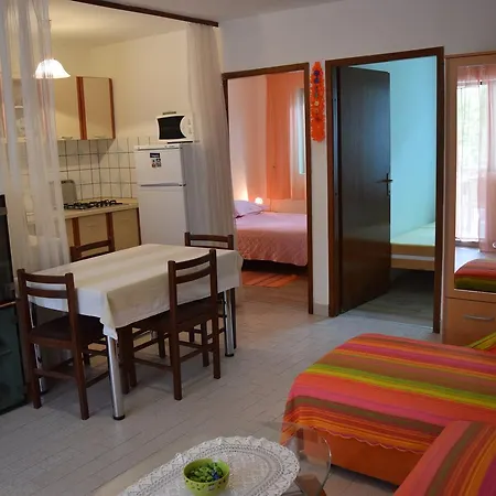 Dusko Apartament Pag Town